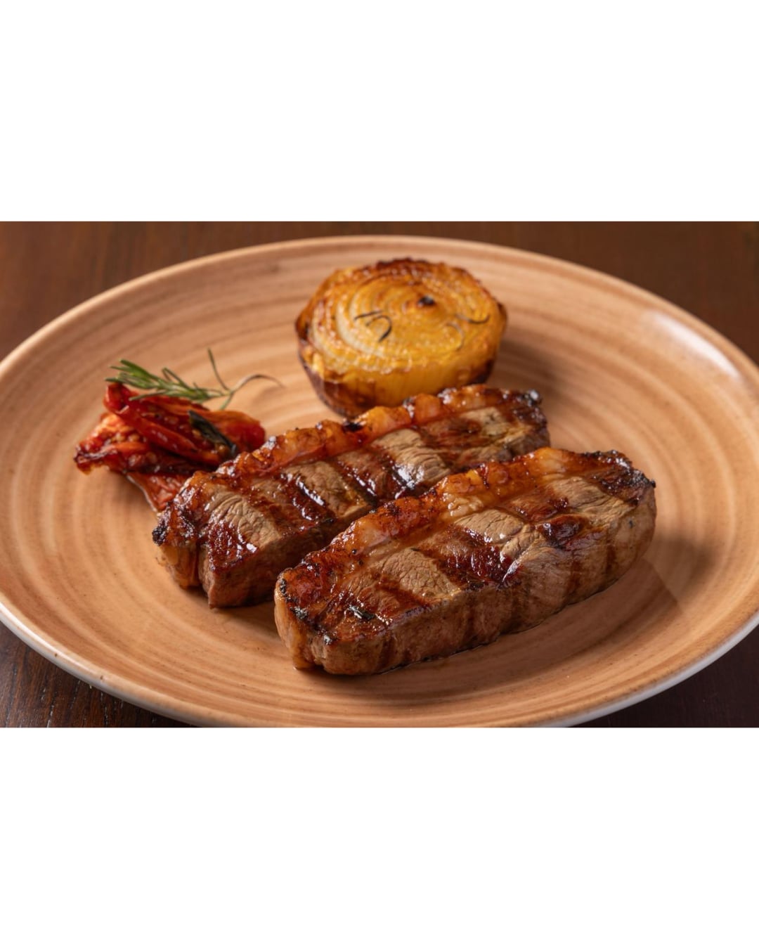 Restaurante em Goiânia lança nova experiência com corte de carnes